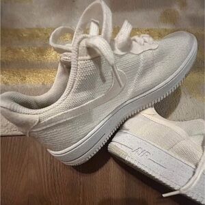 Nike Air Force 1 Crater Flyknit White Low-Top Sneakers 6Y